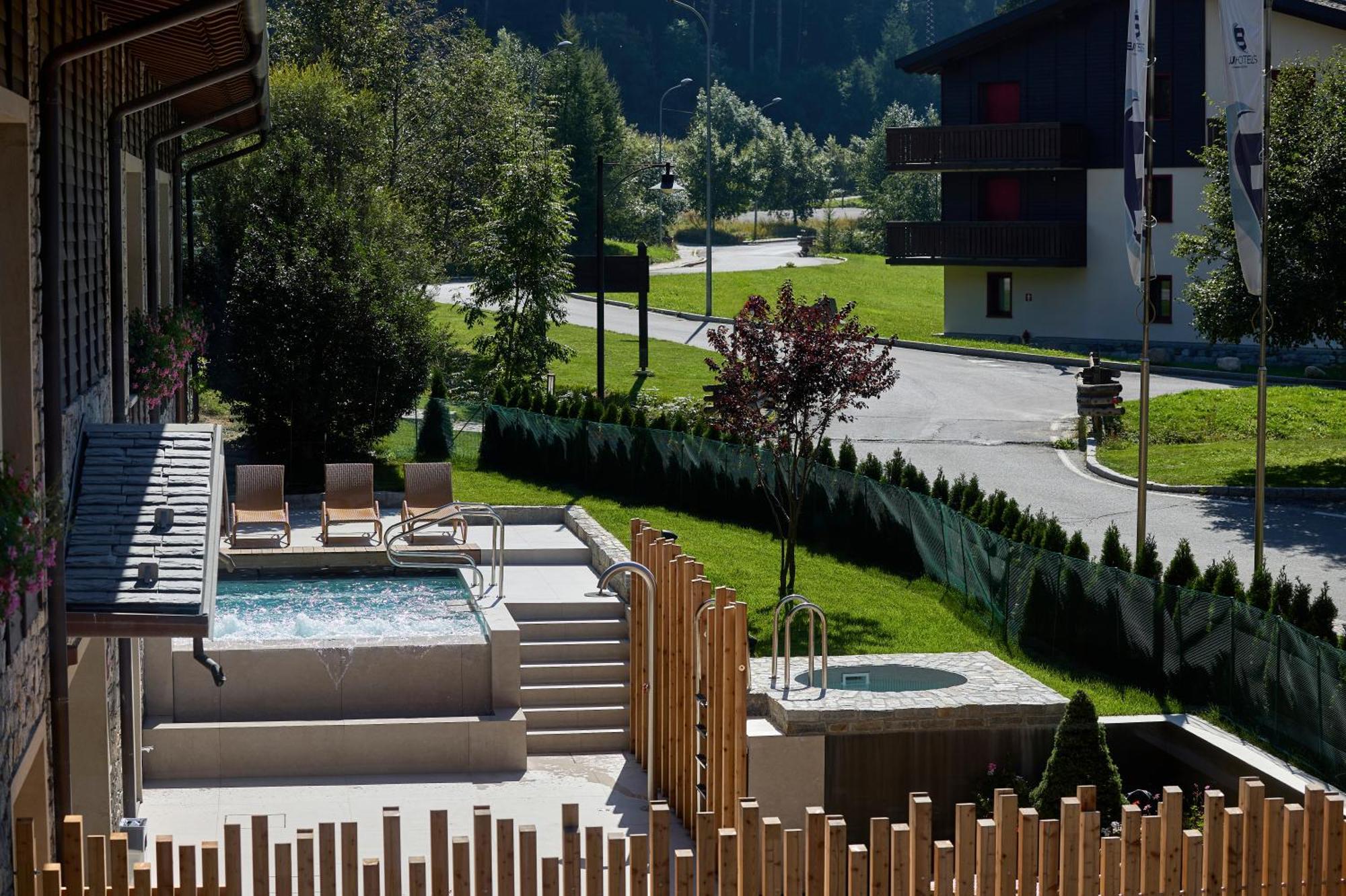 Blu Hotel Acquaseria Ponte Di Legno Exterior photo