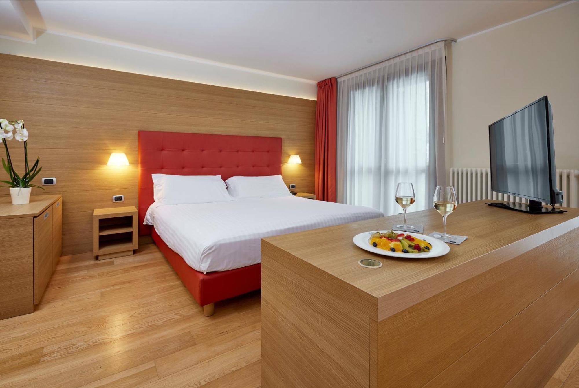 Blu Hotel Acquaseria Ponte Di Legno Room photo