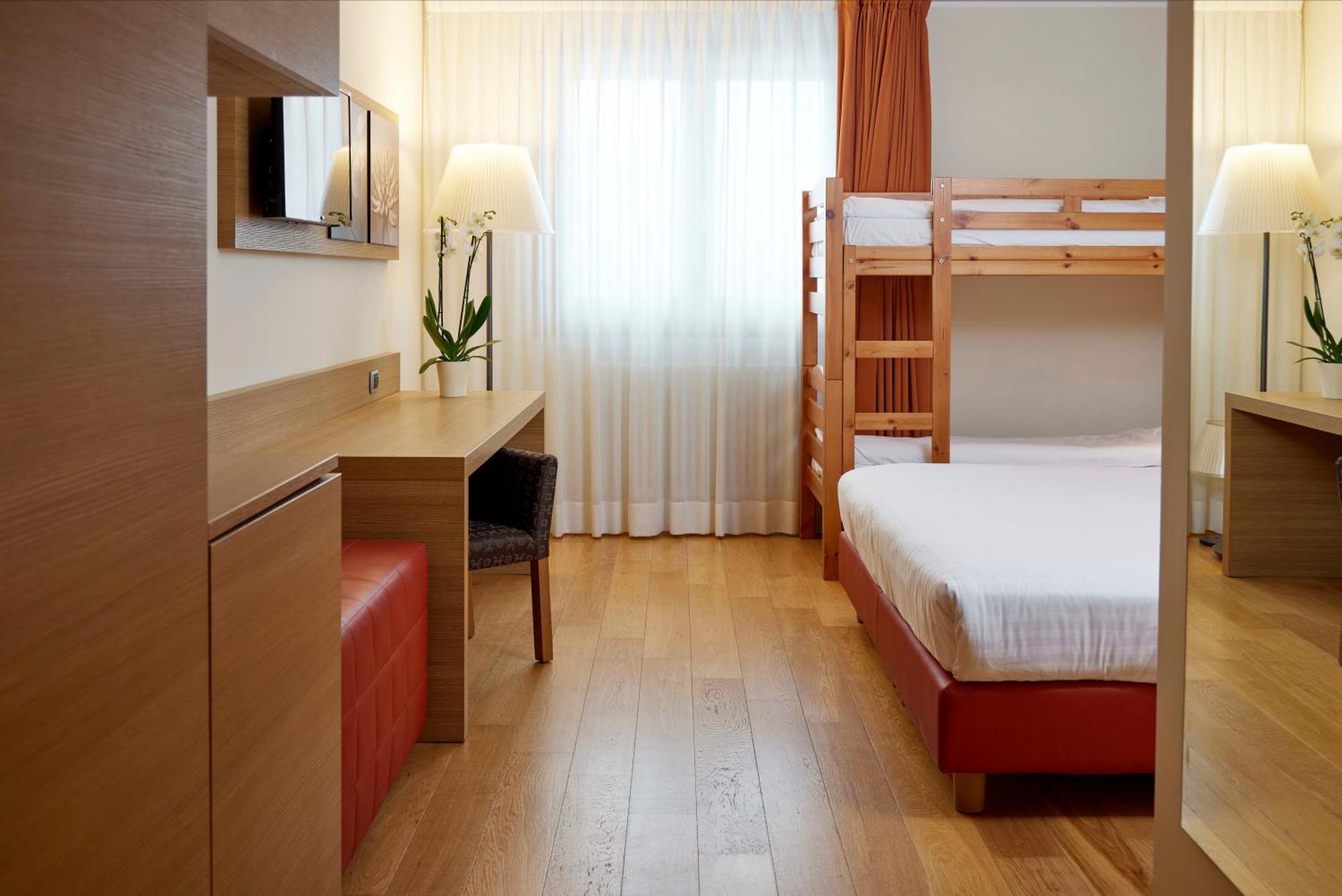 Blu Hotel Acquaseria Ponte Di Legno Room photo