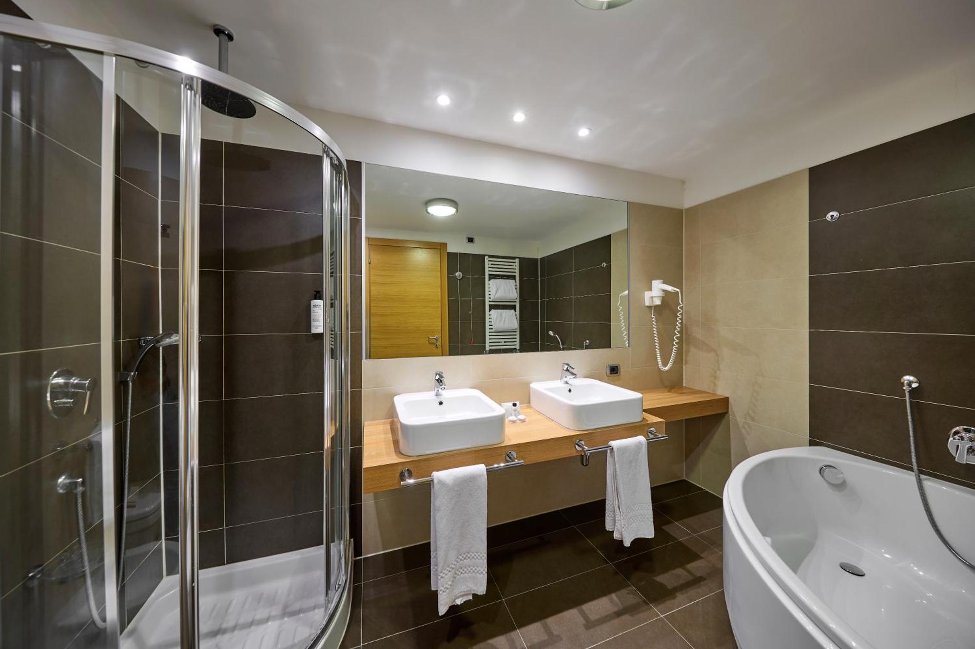 Blu Hotel Acquaseria Ponte Di Legno Room photo