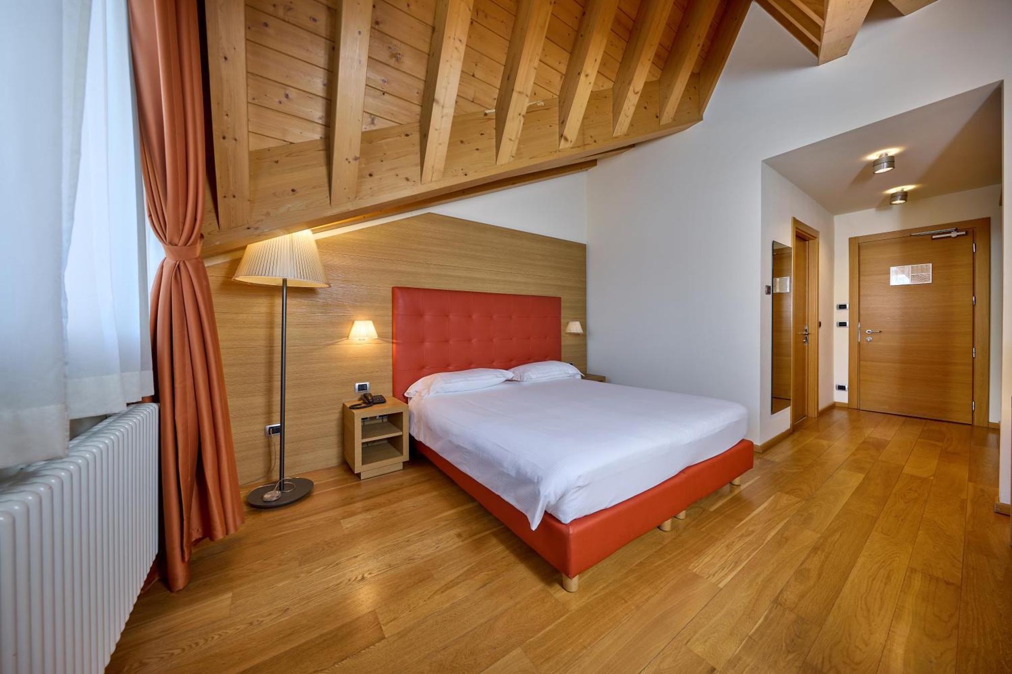 Blu Hotel Acquaseria Ponte Di Legno Exterior photo