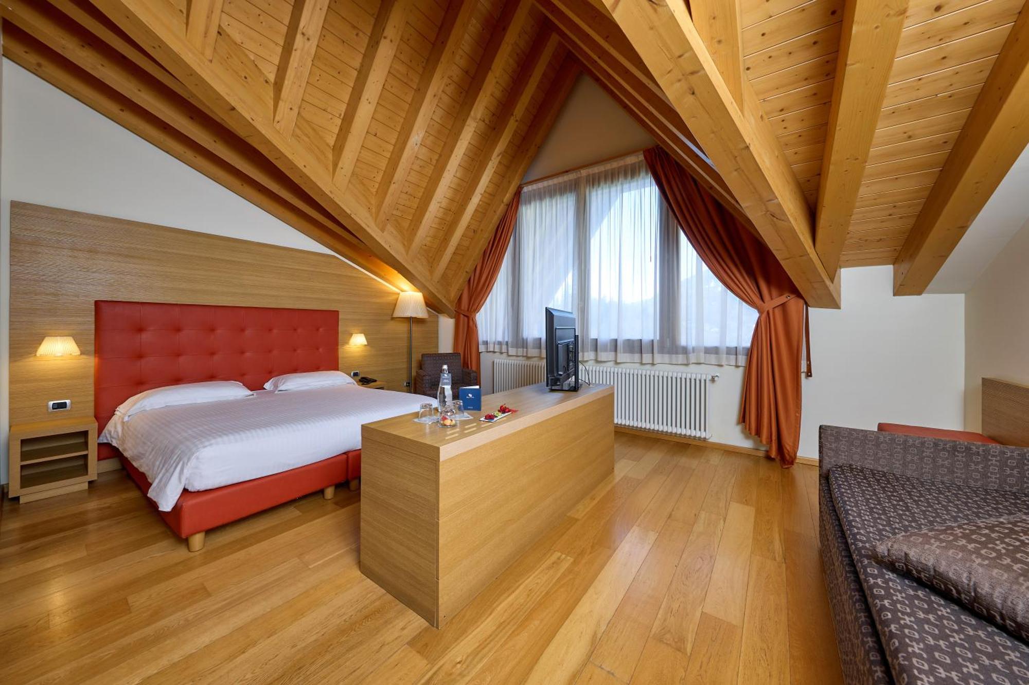 Blu Hotel Acquaseria Ponte Di Legno Exterior photo